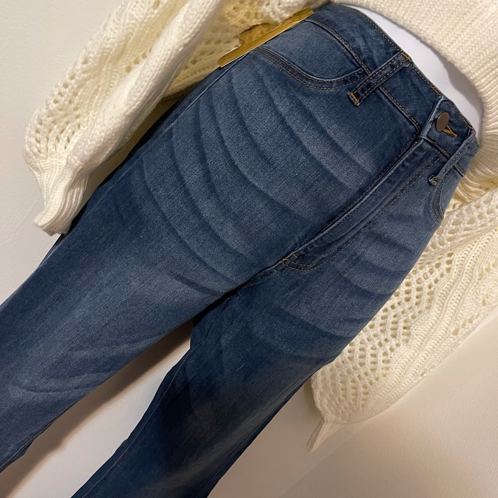 FASHIONNOVA HIGH RISE FLARE JEANS